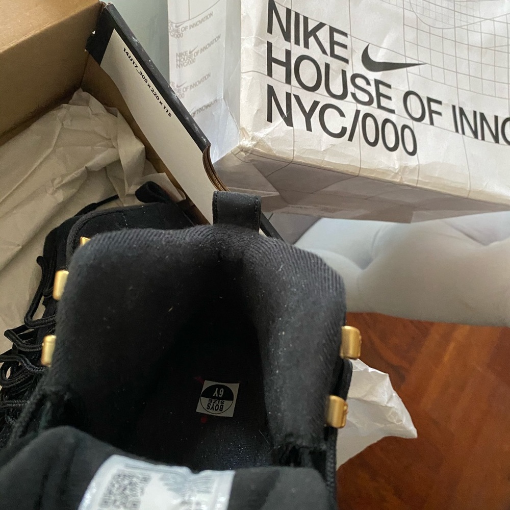 Air Jordan 12 Retro (NWOT) Black/Black -White - Picture 6 of 9